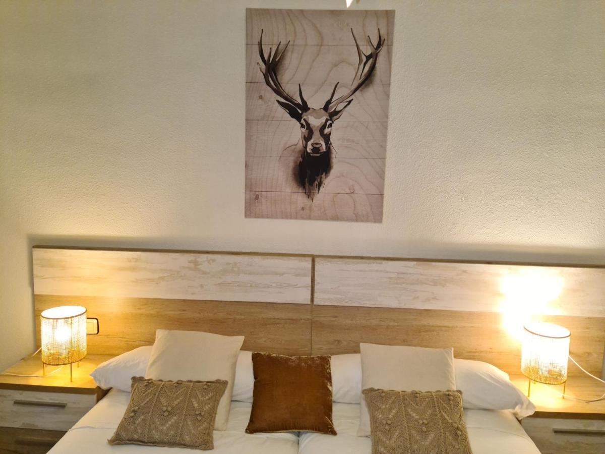 Espectacular Apartamento Reformado En Edificio Historico, Con Wifi Canfranc Kültér fotó